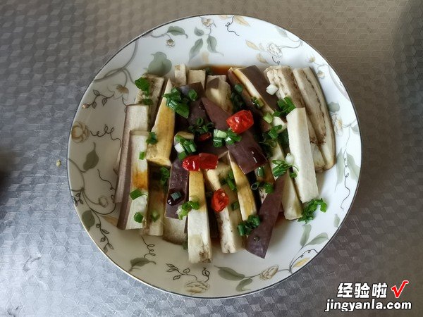 蒜香软糯的蒸茄子