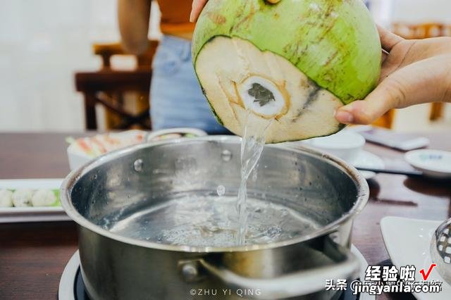 来三亚怎么选美食？这六家网红餐厅，让你一次尝遍海岛美味