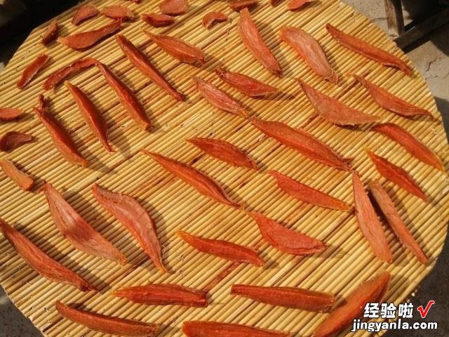 这6种果实晒干后，比新鲜的好吃，韧性足有嚼劲，留到冬天当零食