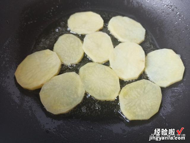 土豆最好吃的6种做法，步骤简单，鲜香美味，快学会做给家人吃吧