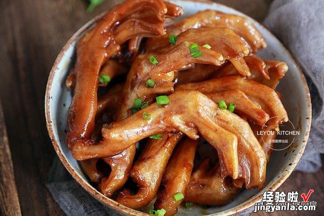 4道凉菜,6道荤菜,一桌丰盛的年夜饭,做法没什么难度