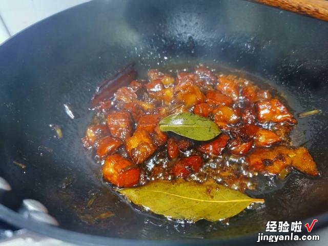 红烧肉想要好吃?少不了这4种香料,很多人弄不明白,难怪不好吃