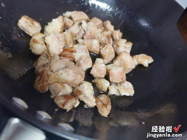 红烧肉想要好吃?少不了这4种香料,很多人弄不明白,难怪不好吃