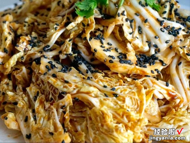 乾隆白菜火了,其实做法非常简单,爽脆解腻,怪不得乾隆爷喜欢吃