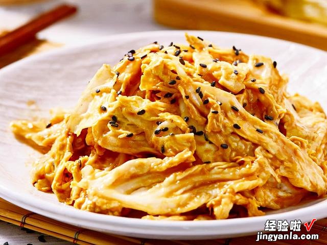 乾隆白菜火了,其实做法非常简单,爽脆解腻,怪不得乾隆爷喜欢吃