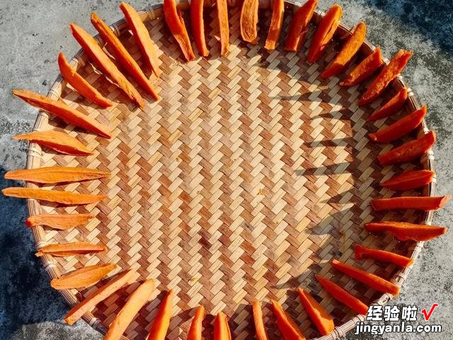 晒红薯干，牢记3个小技巧，成品软糯不干硬，学会后再也不用买了