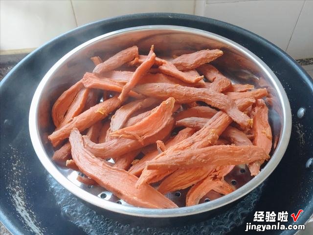 晒红薯干，牢记3个小技巧，成品软糯不干硬，学会后再也不用买了