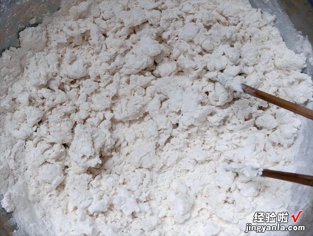 死面大饼怎么做软而不硬?用对和面水是关键,教程来了,一学就会
