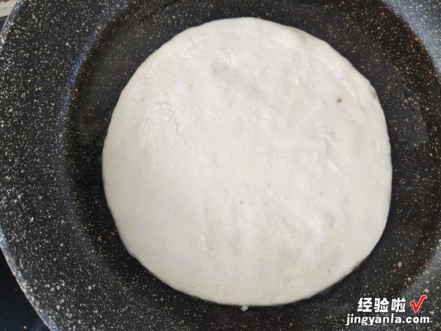 死面大饼怎么做软而不硬?用对和面水是关键,教程来了,一学就会