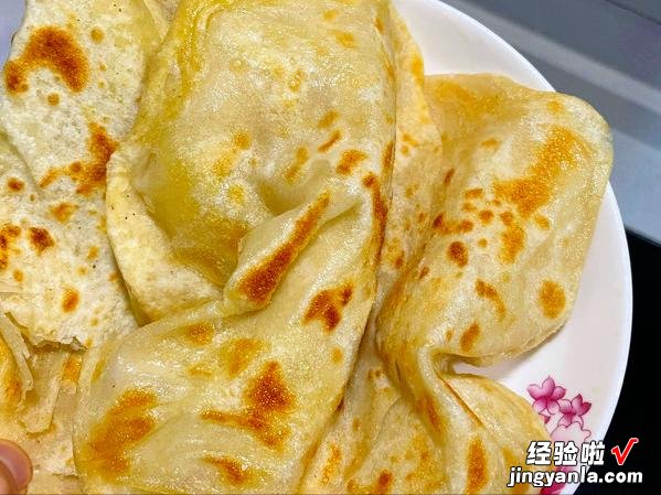 死面大饼怎么做软而不硬?用对和面水是关键,教程来了,一学就会