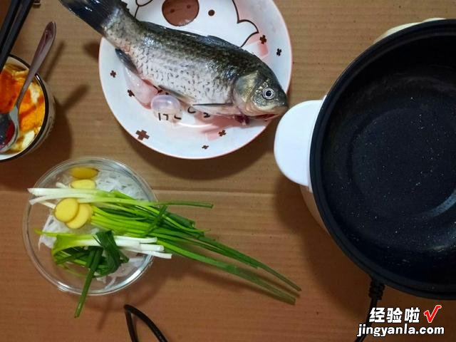 秋冬季节养生,建议多吃白萝卜,教你一个新做法,安稳健康过秋冬
