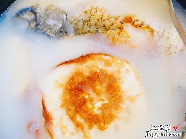 秋冬季节养生,建议多吃白萝卜,教你一个新做法,安稳健康过秋冬