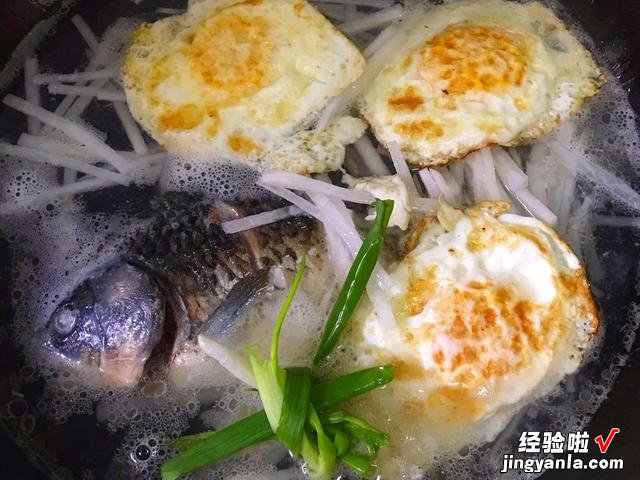 秋冬季节养生,建议多吃白萝卜,教你一个新做法,安稳健康过秋冬