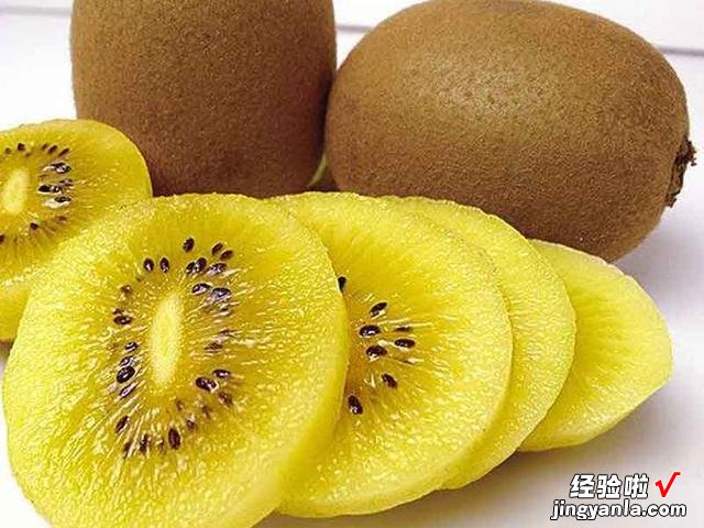 买猕猴桃,选“红心”还是“绿心”,差别很大,建议弄明白了再买