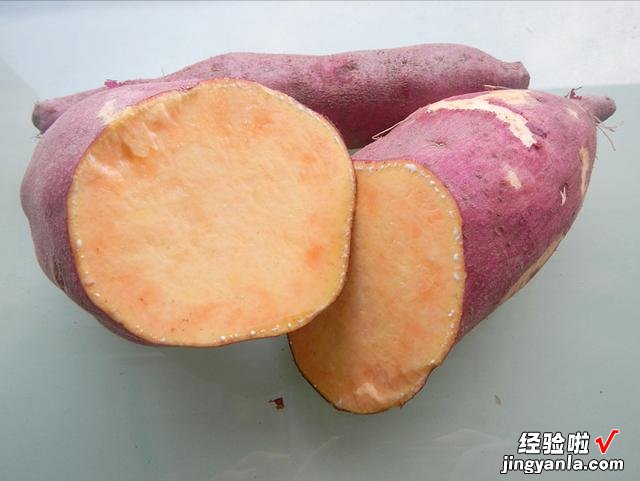 秋冬保存红薯很简单，用了十几年的方法，不腐烂不发芽，越放越甜