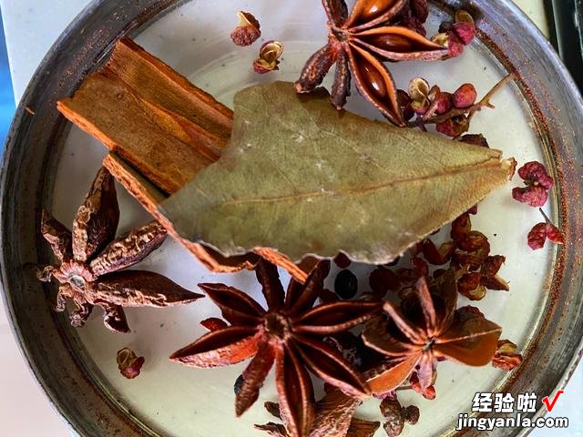 牛肉怎么炖软烂？老师傅教我加一点“它”，牛肉熟得快，软绵香嫩