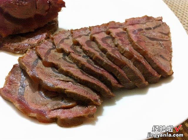 酱牛肉想要好吃?只凭感觉可不行,大厨教你3招,酥嫩爽口有嚼劲