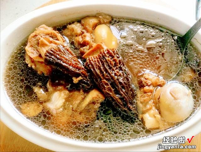 食用菌界的“菌中之王”,营养价值高,煲汤味道鲜,一斤能卖千元