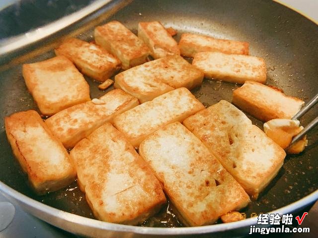 秋天种上这款蔬菜,冬天不愁没菜吃,叶片肥厚细嫩,下大雪也不怕