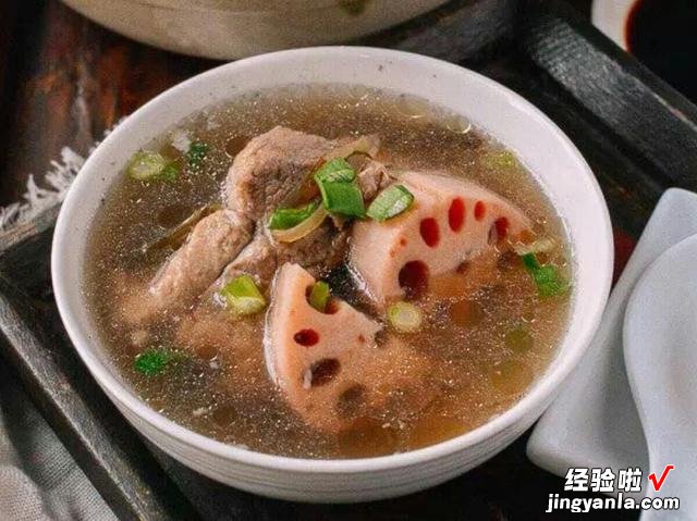 莲藕怎么煮才容易烂?很多人第一步就错了,教你一招,汤浓味又美