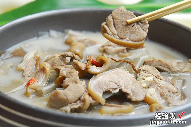 10月23日,是“霜降”节气,饮食上应该吃什么,又该如何养生呢?