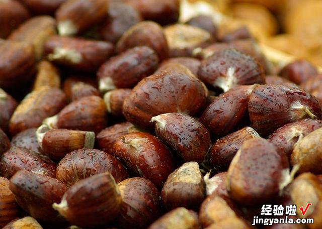 10月23日,是“霜降”节气,饮食上应该吃什么,又该如何养生呢?
