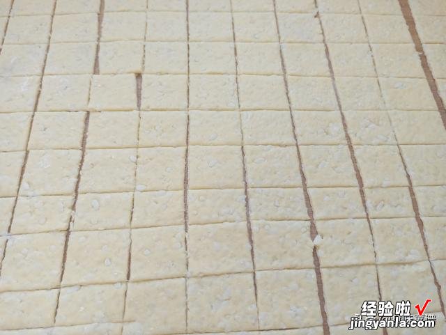 想吃零食不用买,教你6种自制小零食,香酥脆口,没有烤箱也能做