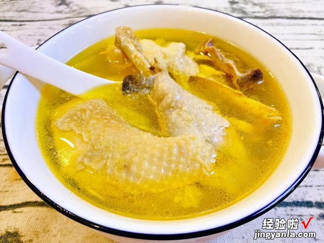 不是所有菜都适合放味精,这5类菜该免则免,破坏风味,影响口感