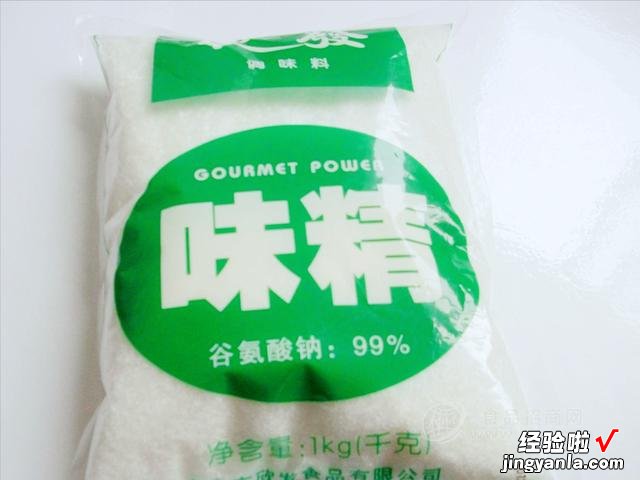 不是所有菜都适合放味精,这5类菜该免则免,破坏风味,影响口感