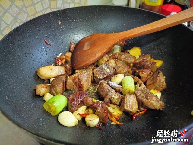 牛肉最好吃的5种做法，香味浓郁，滋补身体，快学会做给家人们吃