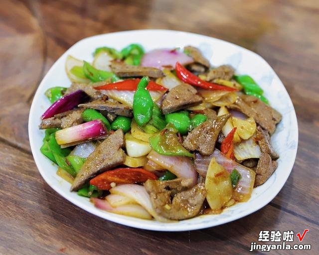 猪肝怎么炒才滑嫩?大厨教你一招,出锅不老不腥,健康营养又美味