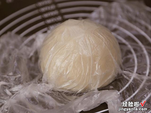 炸糖糕的正宗做法,个个脆皮空心,香甜又软糯,我一口气能吃五个