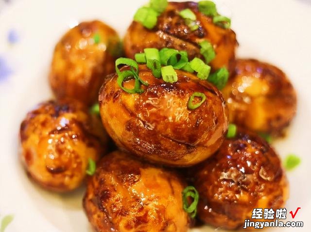 孩子最爱吃的“虎皮鸡蛋”,步骤简单,蛋皮有嚼劲,蛋黄比肉还香