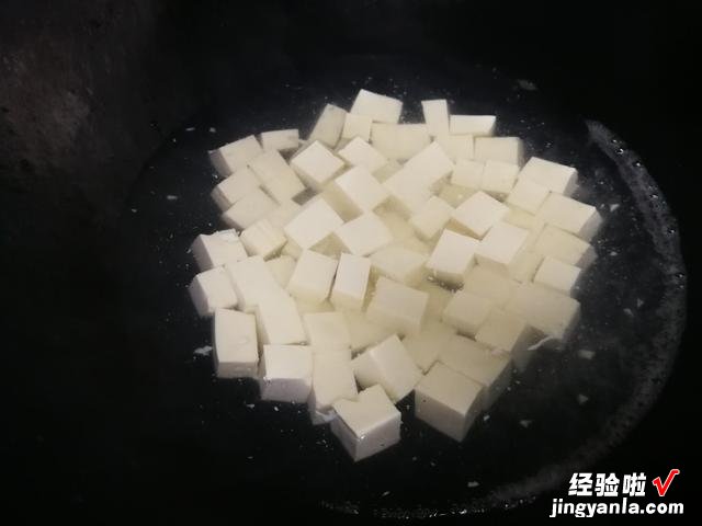 豆腐最好吃的12种做法，步骤简单，鲜香入味，快学会做给家人吃吧