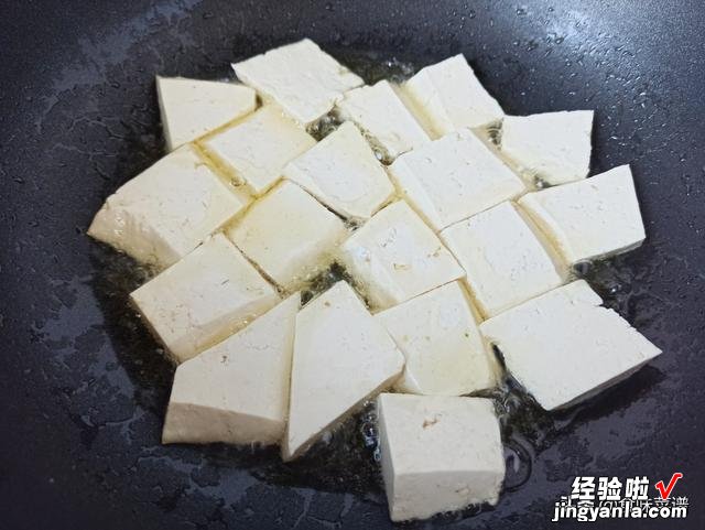 豆腐最好吃的12种做法，步骤简单，鲜香入味，快学会做给家人吃吧