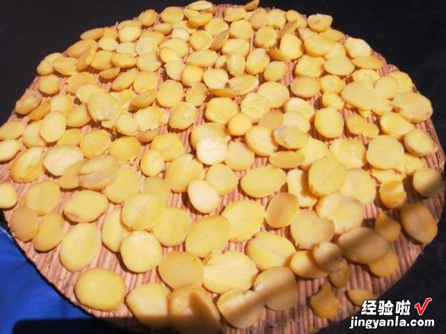 趁着阳光充足,这9种蔬菜可以多晒一些,留着冬天吃,炖肉特别香