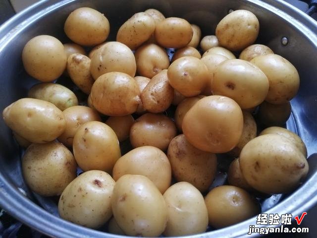 趁着阳光充足,这9种蔬菜可以多晒一些,留着冬天吃,炖肉特别香