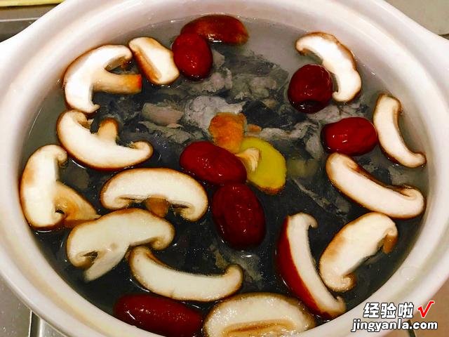 立秋后“贴秋膘”，可不能乱补，分享6道滋补肉菜，营养高味道好