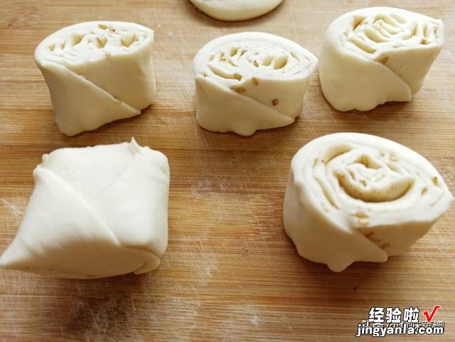 今日末伏,“末伏烙饼摊鸡蛋”,分享8种美味饼,松软劲道不发硬