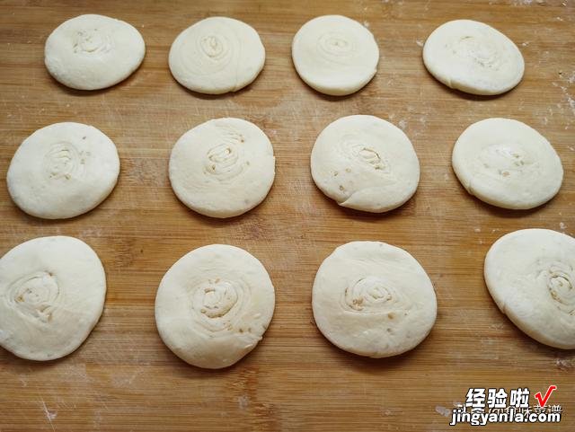 今日末伏,“末伏烙饼摊鸡蛋”,分享8种美味饼,松软劲道不发硬