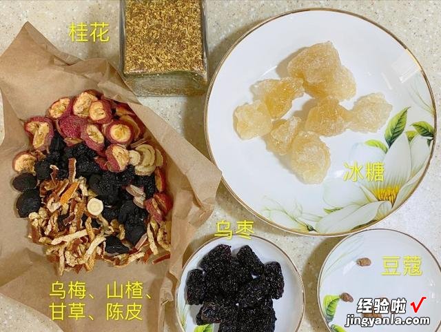 适合伏天的3款消暑饮品，酸梅汤、柠檬水、绿豆汤，建议家中常备