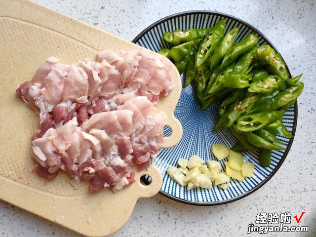 小炒肉好吃有诀窍，做对这3步，开胃又下饭，味道比回锅肉还好吃