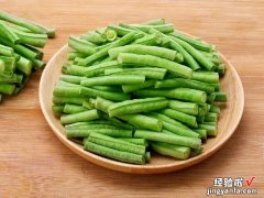 进入7月，碰到这菜别错过，一次性买10斤，凉拌着吃，爽口又开胃