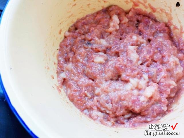 如何给肉馅去腥味?老师傅这样说,料酒是大忌,可惜还有人不知道