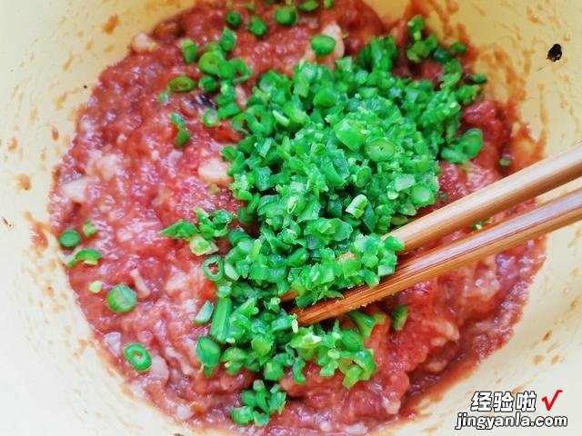 如何给肉馅去腥味?老师傅这样说,料酒是大忌,可惜还有人不知道