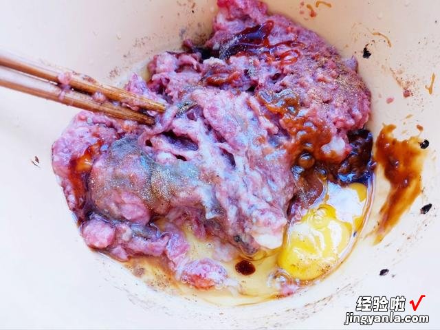 如何给肉馅去腥味?老师傅这样说,料酒是大忌,可惜还有人不知道
