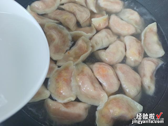 头伏到吃饺子，分享8种饺子馅的调法，有荤有素，鲜嫩营养又多汁