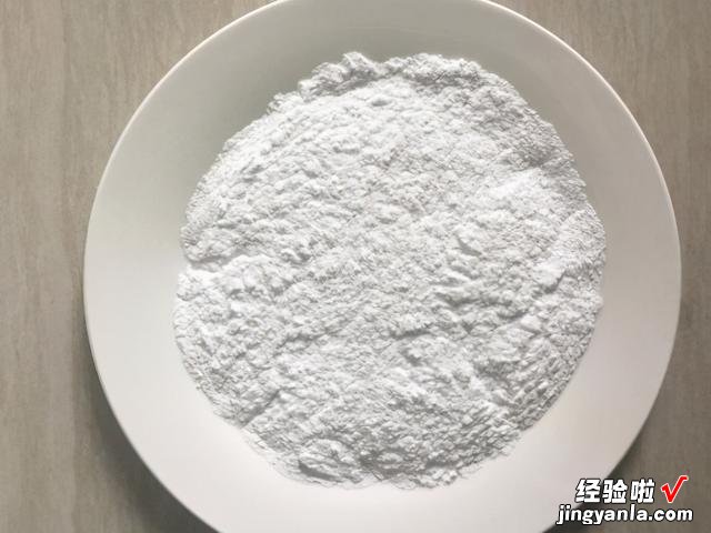 用酵母粉蒸馒头，还需要放碱面吗？很多人不懂，难怪蒸的馒头发酸