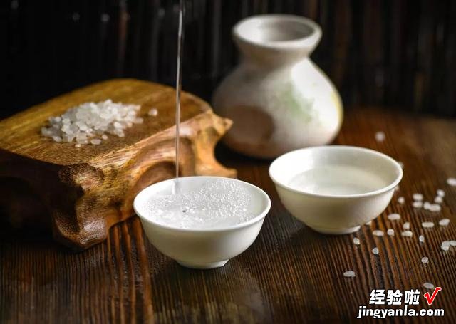 有哪些适合下酒的“硬菜”？老酒鬼最爱这5种，酒量小也能喝半斤