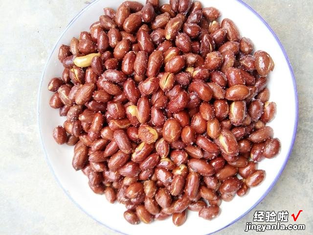 这4道下酒菜，最受“老酒鬼”欢迎，咸香味美，酒量小也能喝半斤